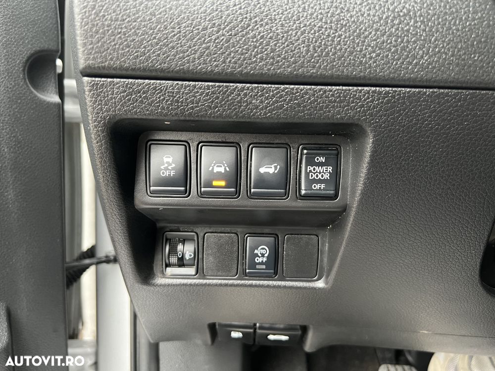 Nissan X-Trail 1.7 dCi N-Connecta - 16