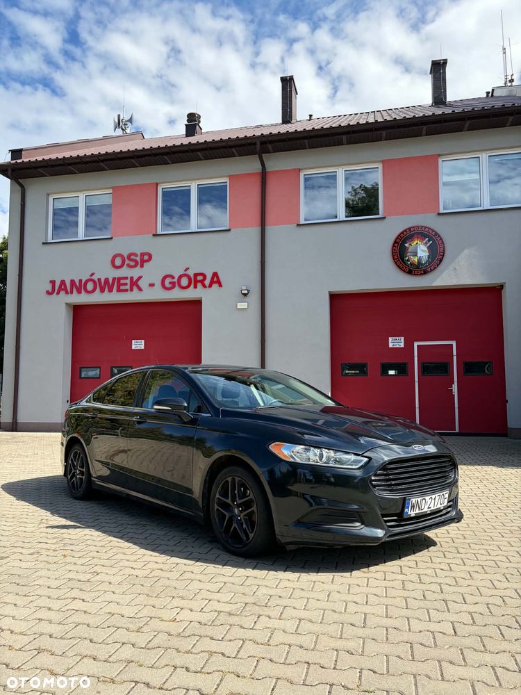 Ford Fusion - 2