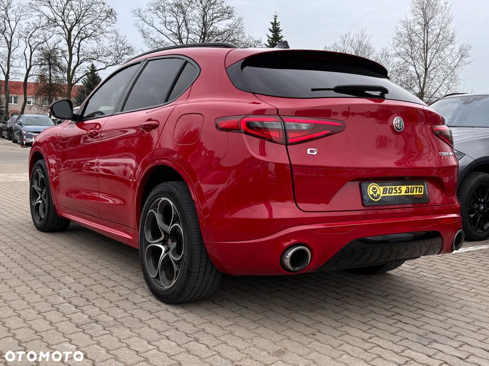 Alfa Romeo Stelvio - 7