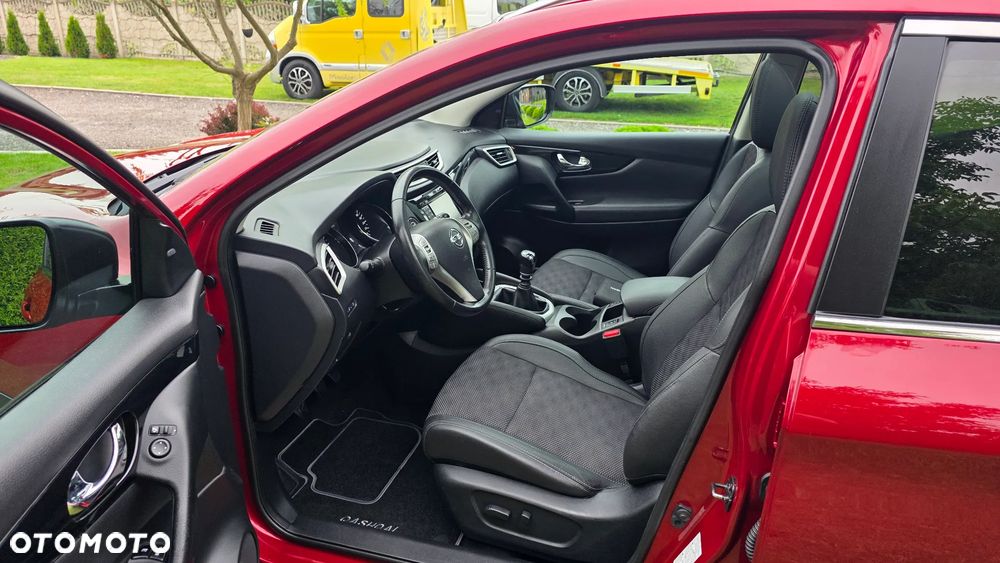 Nissan Qashqai 1.6 dCi 4x4 360 S&S - 17