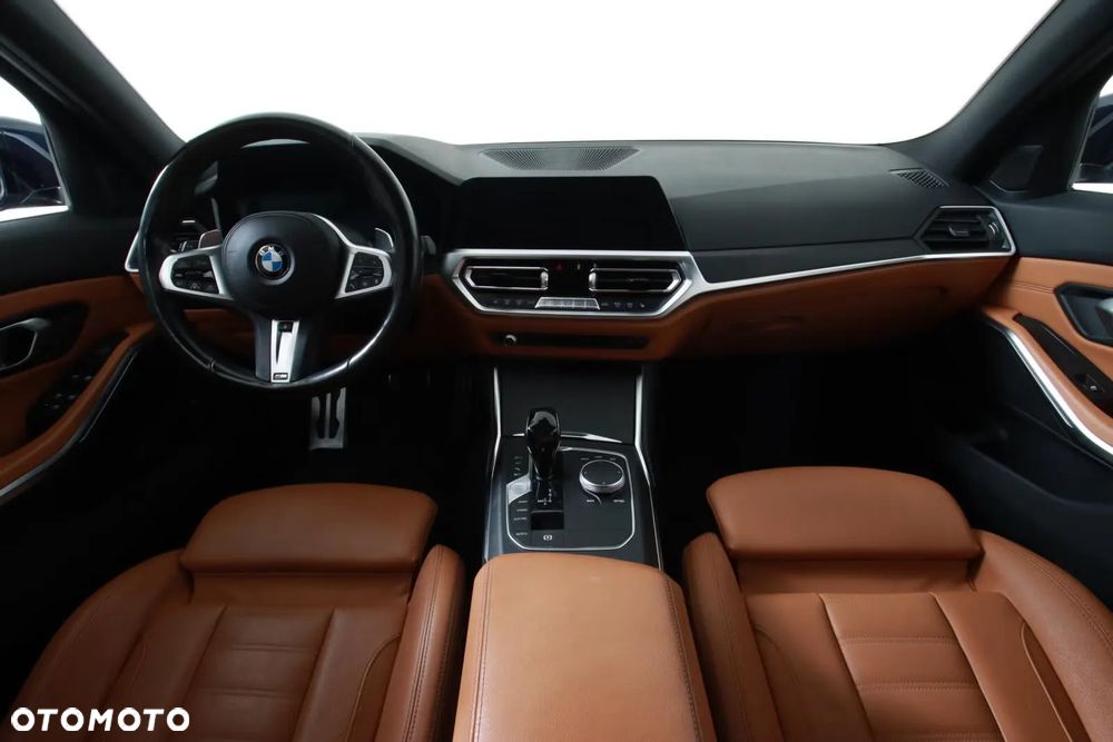 BMW Seria 3 330e iPerformance M Sport - 10