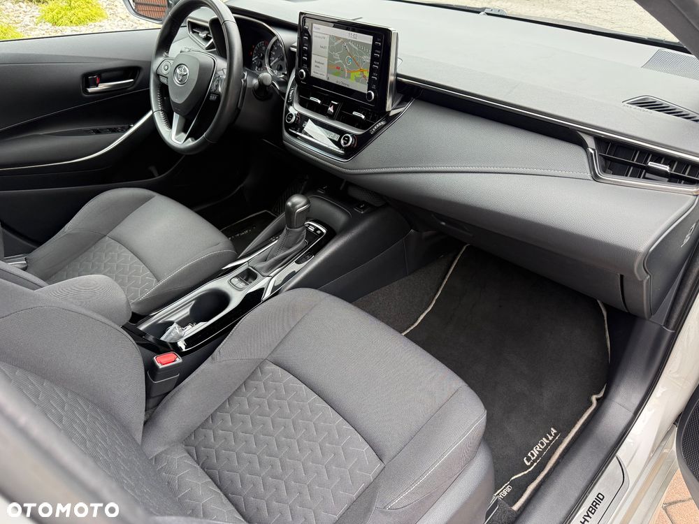 Toyota Corolla 2.0 Hybrid Comfort - 16