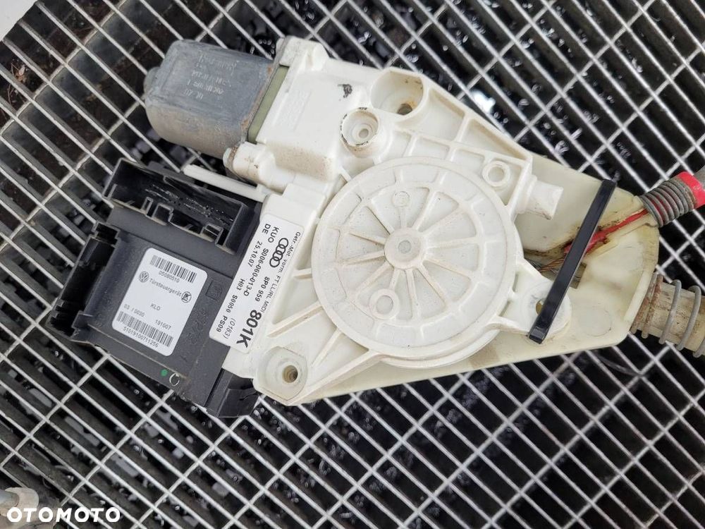 PODNOŚNIK SZYBY PRZÓD LEWY AUDI A3 8P 2008 3 DRZWI 3D EUROPA - 7