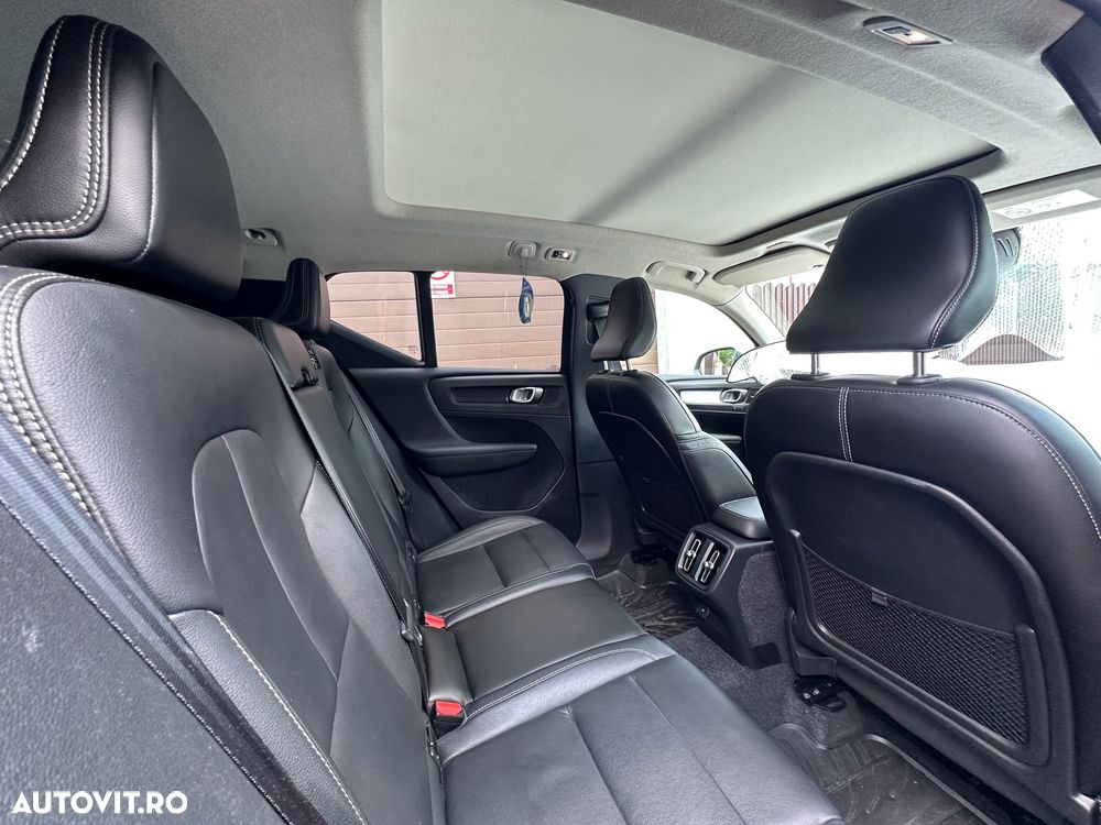 Volvo XC 40 D4 AWD Inscription - 13