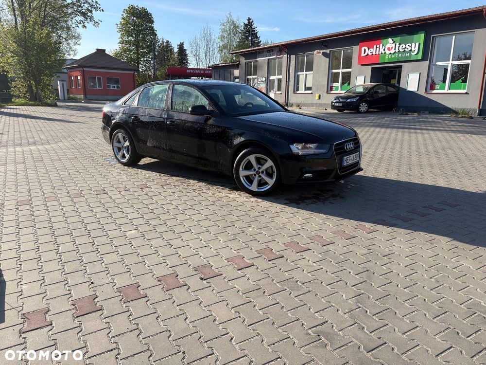 Audi A4 Limousine 2.0 TDI DPF clean diesel multitronic S line Sportpaket - 6