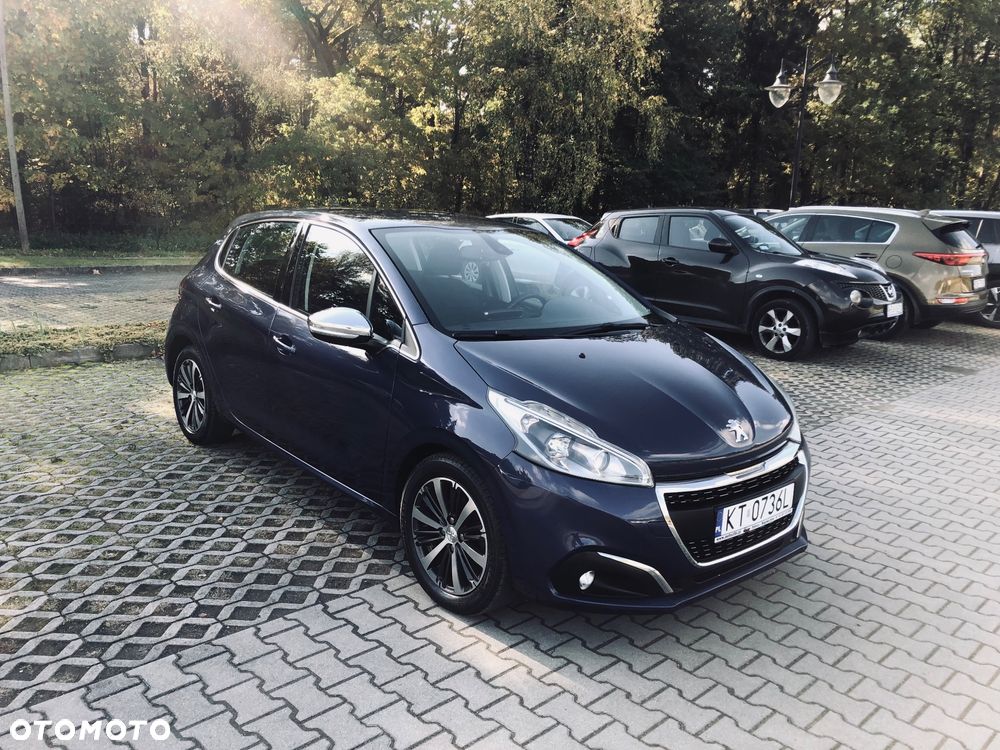 Peugeot 208 2017 photo 4