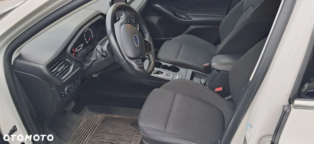 Ford Focus - 12