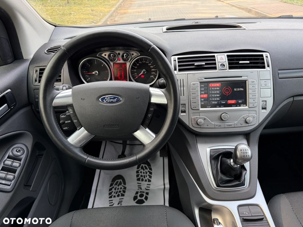 Ford Kuga 2.0 TDCi 2x4 Titanium - 27