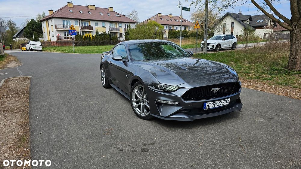 Ford Mustang - 1