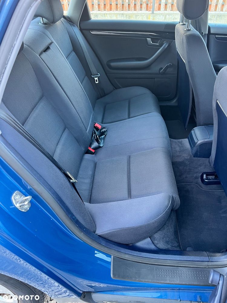 Audi A4 Limousine - 19