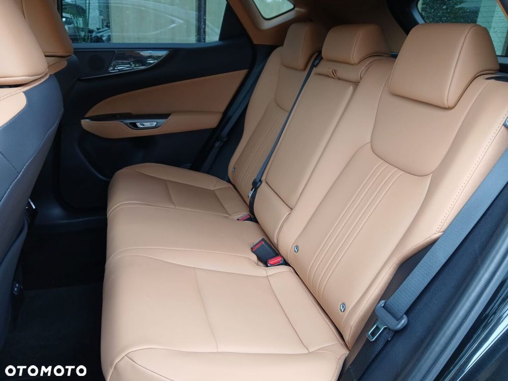 Lexus NX 350h Prestige AWD - 8