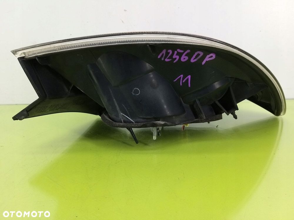 Lampa prawa tylna tył Mazda 3 I HATCHBACK 2003-2006 PRZED LIFT - 6