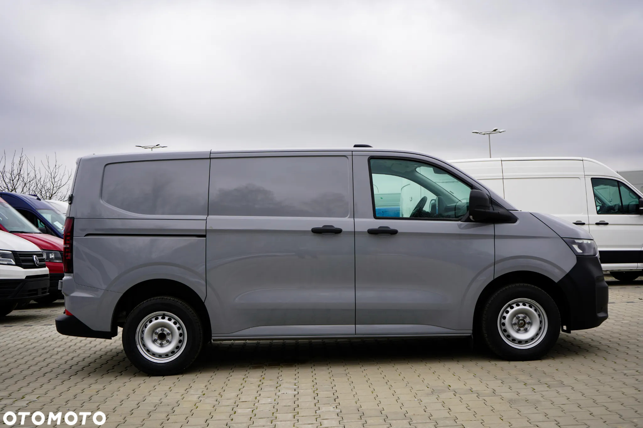 Volkswagen T7 Transporter - 7