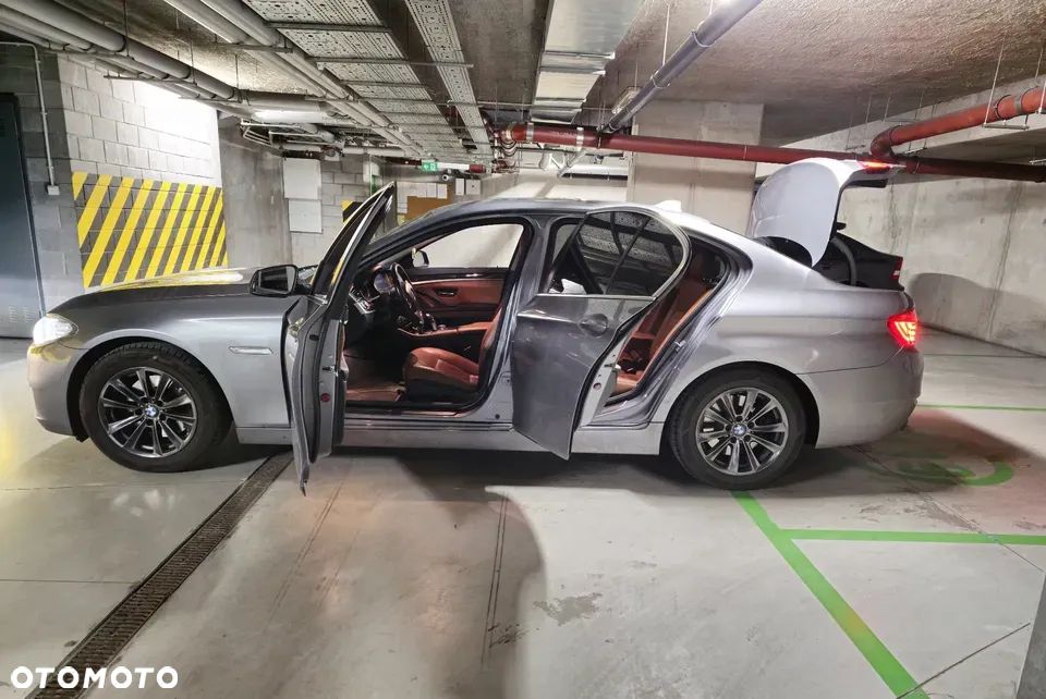 BMW Seria 5 520d xDrive Luxury Line - 4