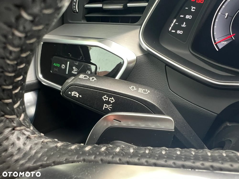 Audi A6 Avant 40 TDI quattro S tronic S line - 31