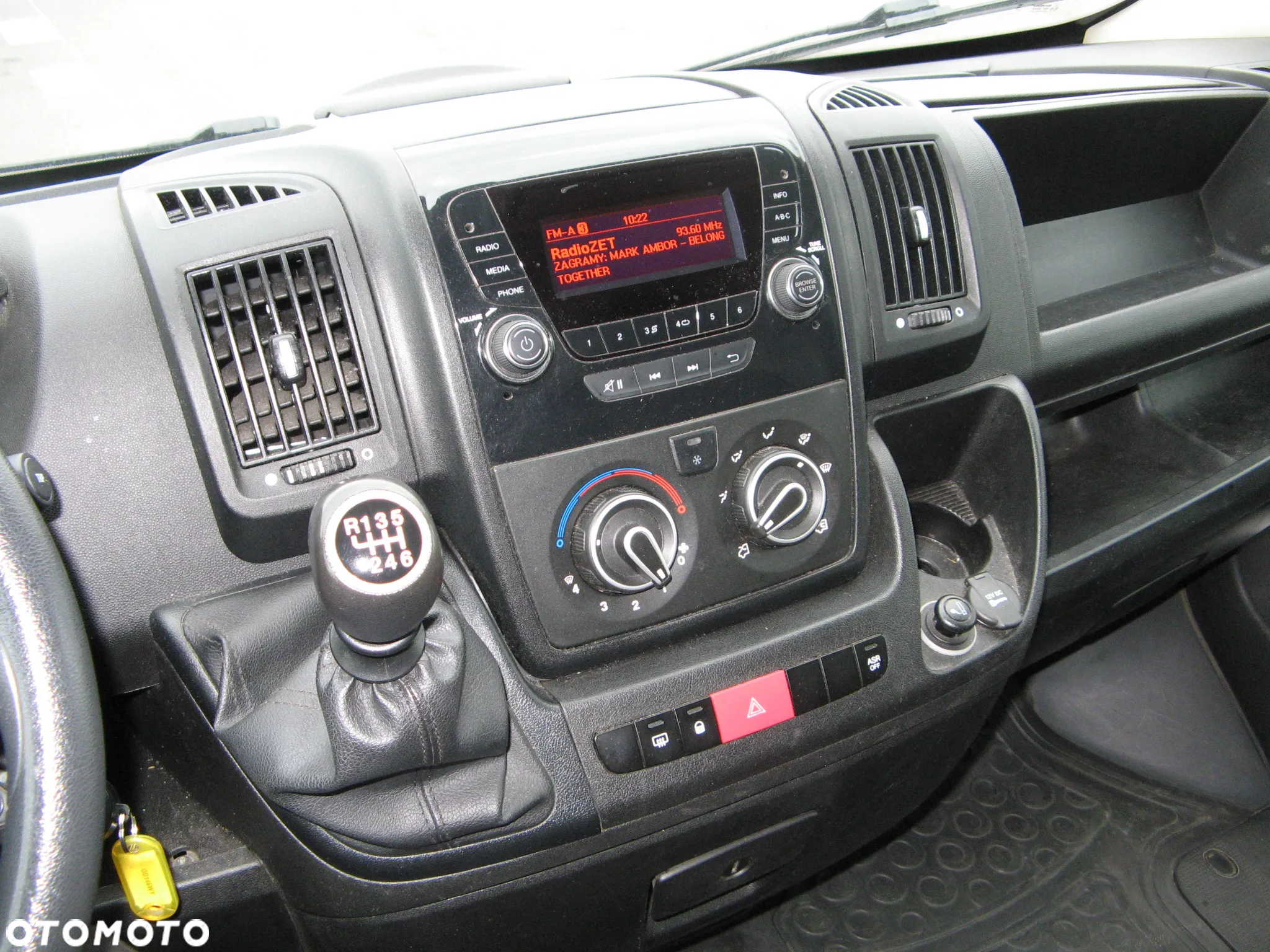 Peugeot BOXER 435 BlueHDi L4H2 Premium - 11