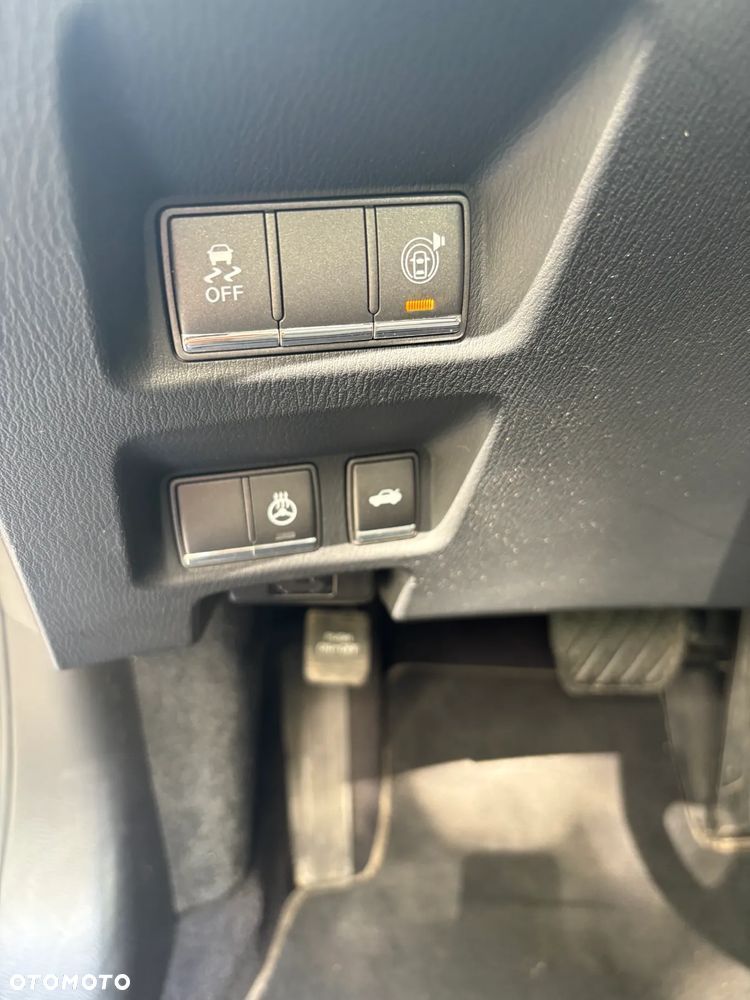 Infiniti Q70 Hybrid GT Premium - 35