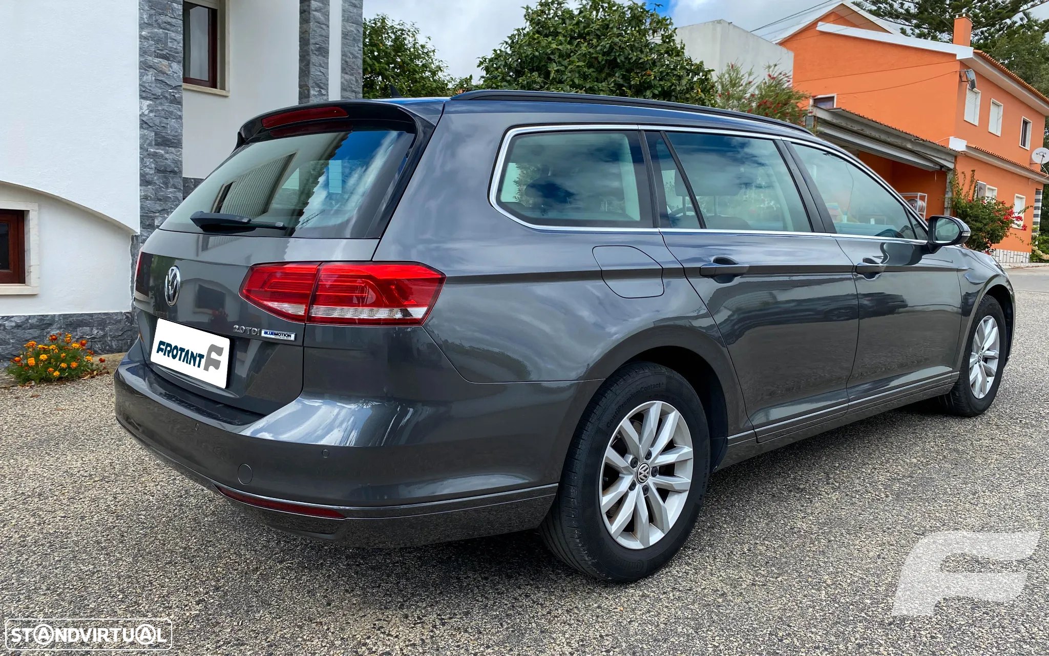 VW Passat Variant 2.0 TDi Confortline DSG - 4