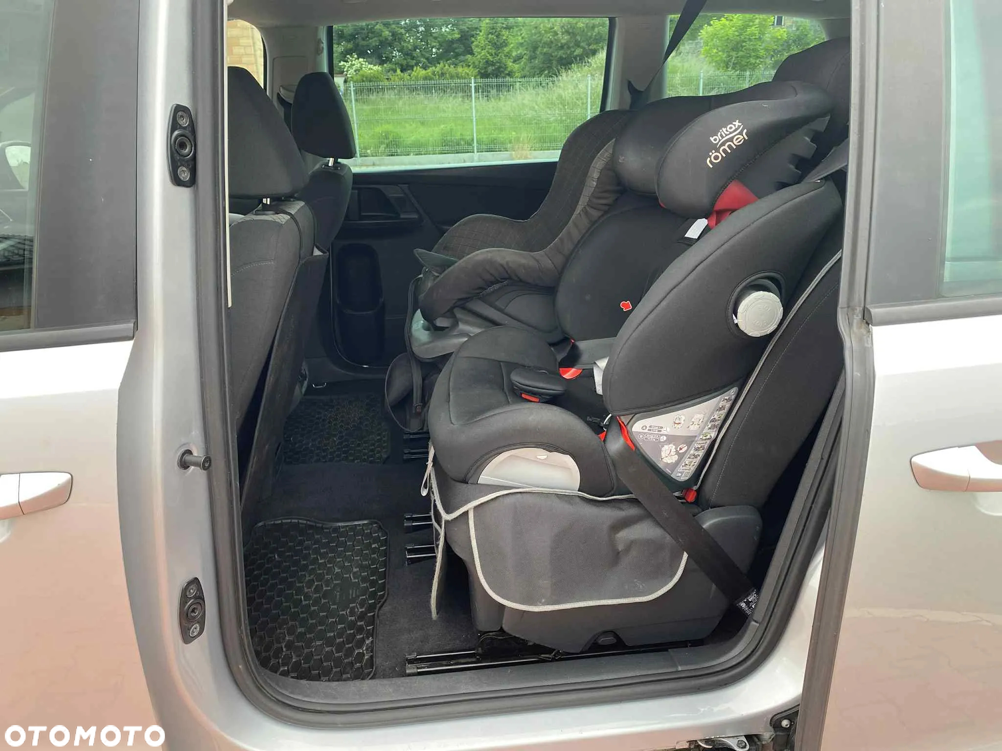 Volkswagen Sharan - 12