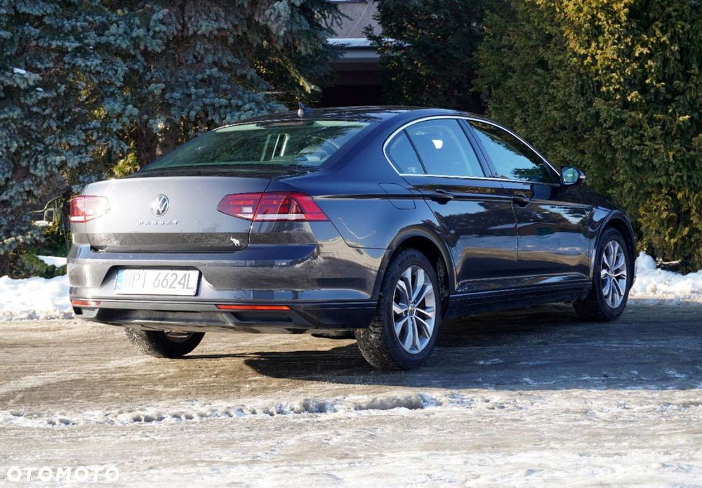 Volkswagen Passat - 7