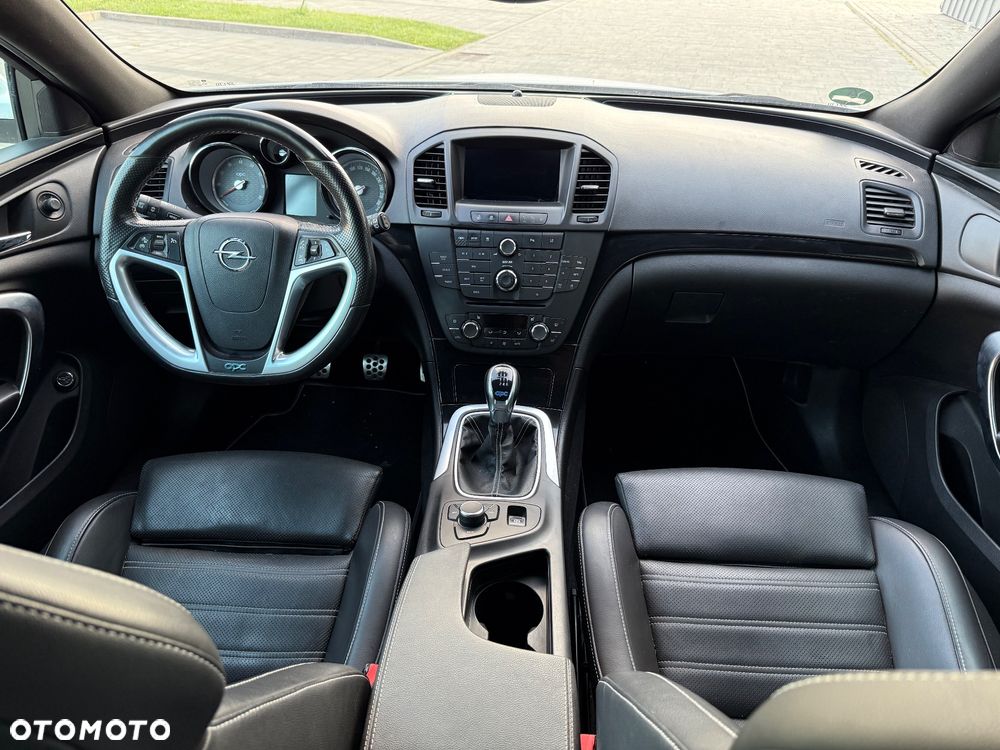 Opel Insignia 2.8 V6 Turbo 4x4 Sports Tourer OPC - 8