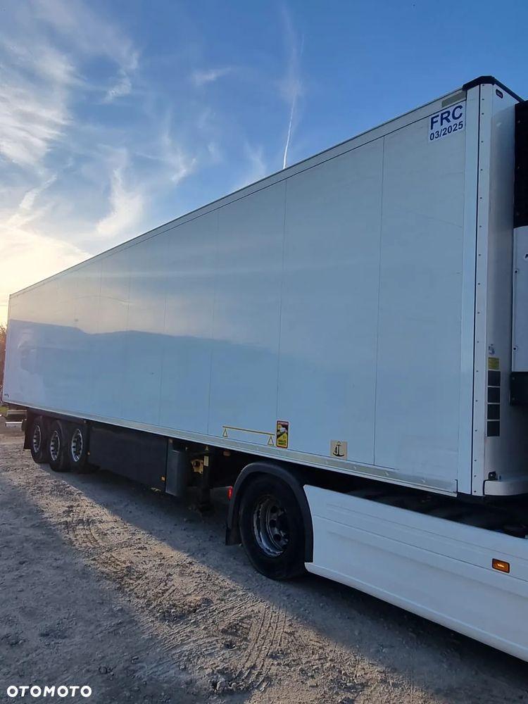 Schmitz Cargobull SKO - 2