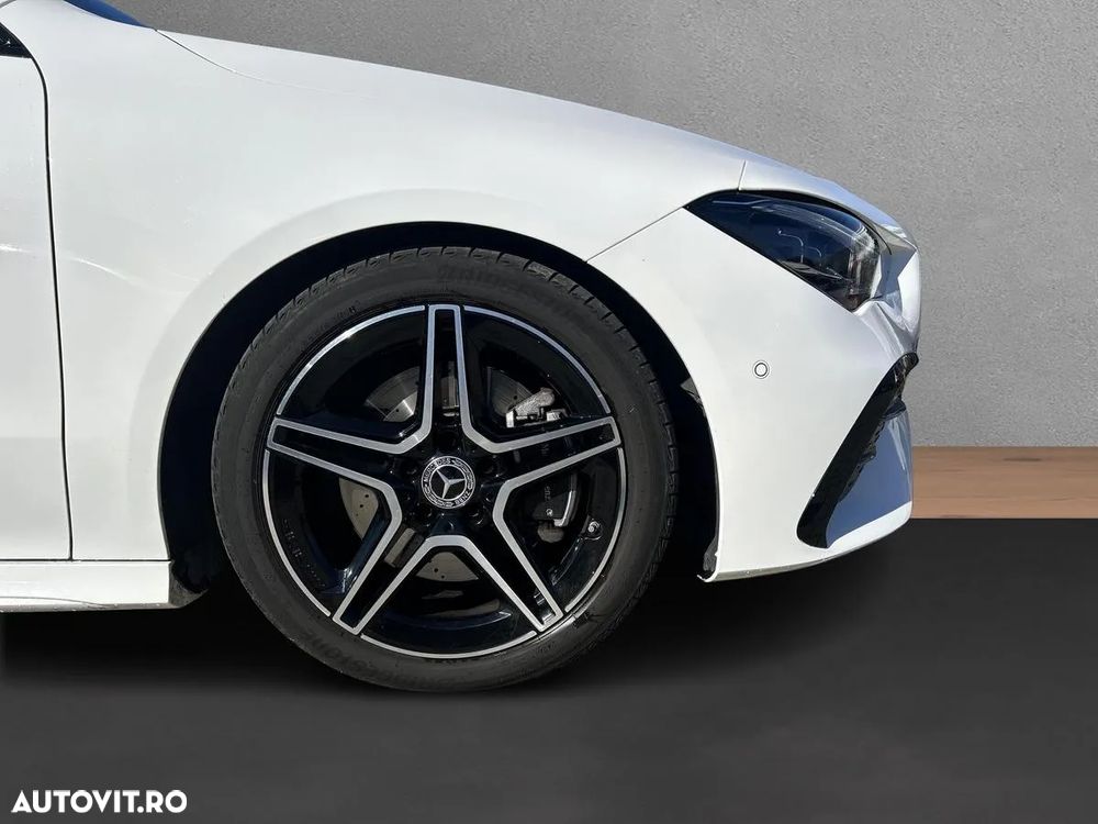 Mercedes-Benz CLA 220 MHEV 4MATIC Coupe - 10