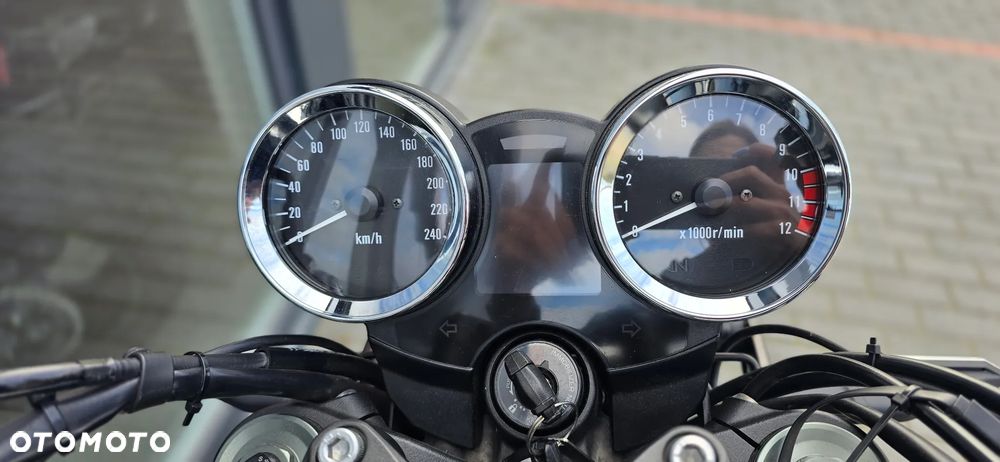 Kawasaki Z 900 RS - 22