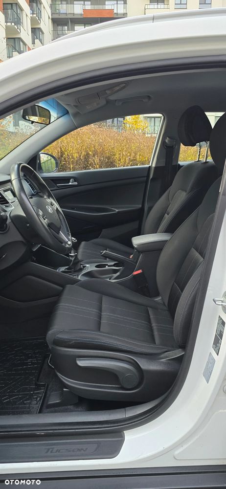 Hyundai Tucson 1.7 CRDI BlueDrive Comfort 2WD - 14