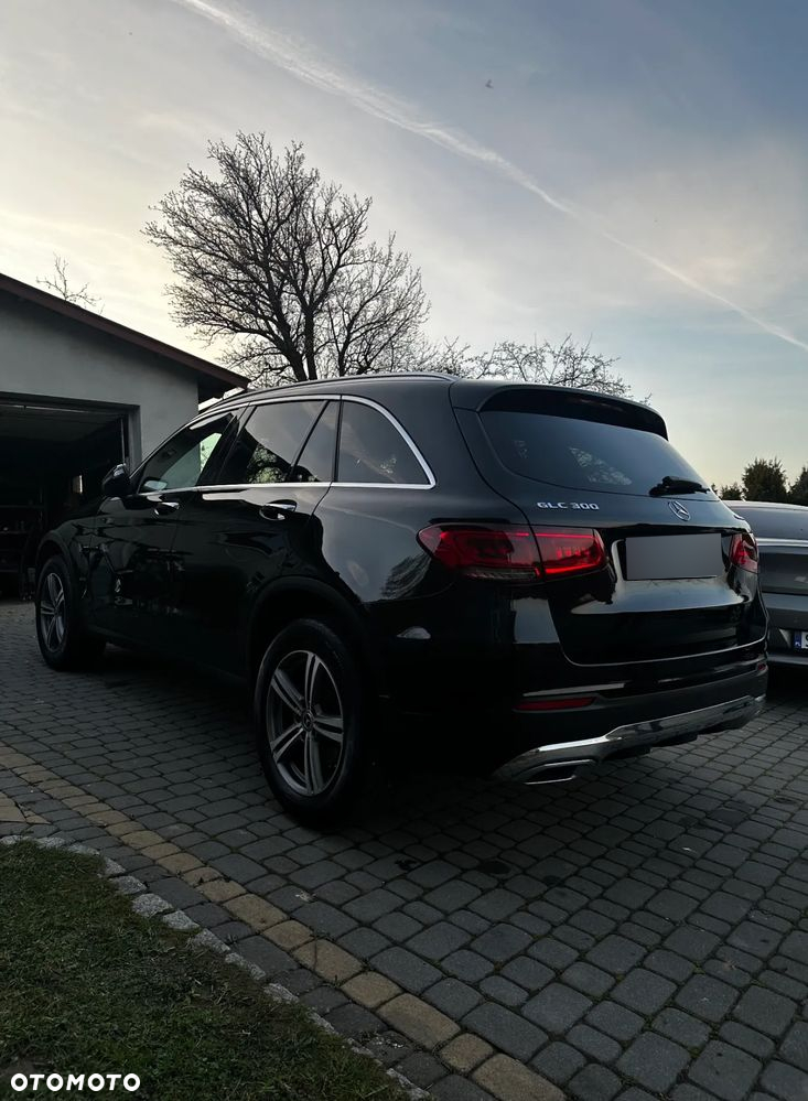 Mercedes-Benz GLC 300 4Matic 9G-TRONIC - 10