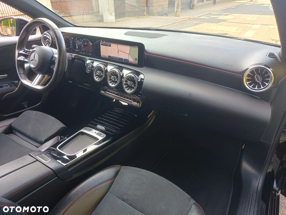 Mercedes-Benz Klasa A 180 d 8G-DCT Edition AMG Line - 16