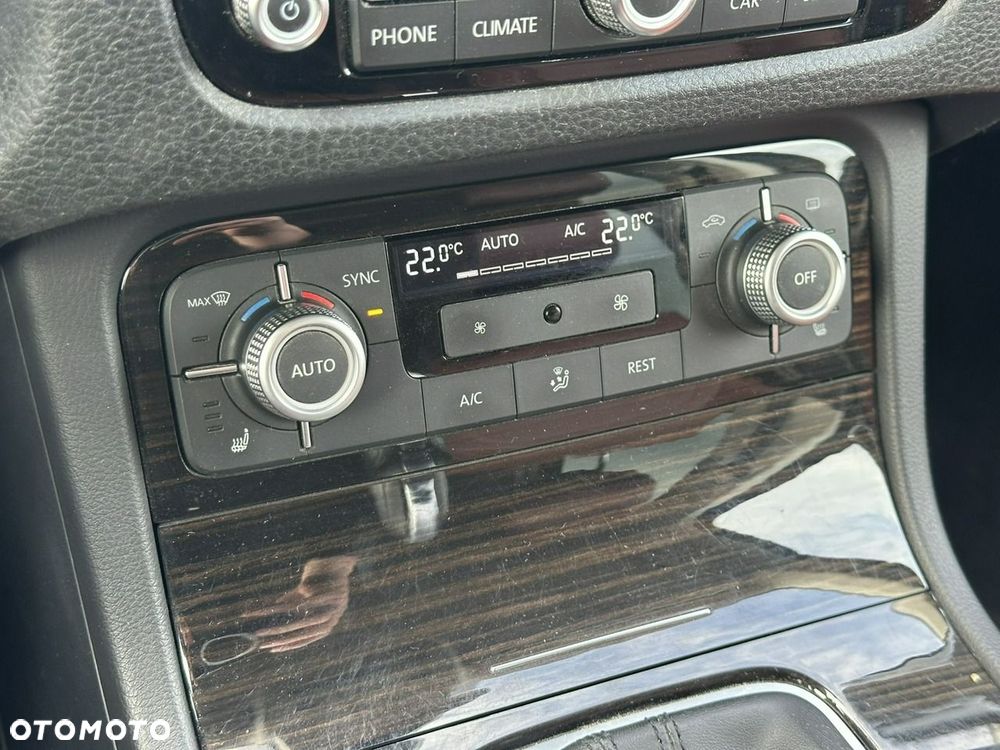 Volkswagen Touareg 3.0 V6 TDI BMT Business Line - 34