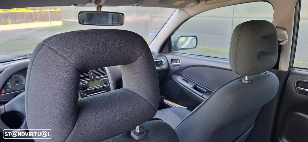 Toyota Avensis SW 2.0 D4D Terra - 10