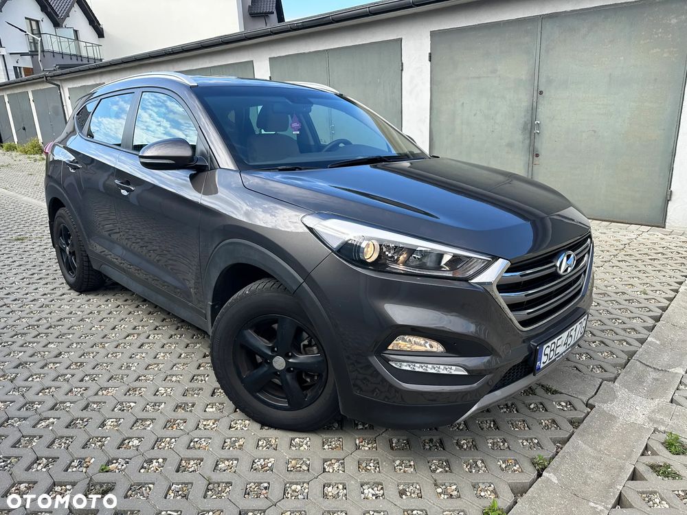 Hyundai Tucson 2.0 CRDi 4WD Automatik Style - 2