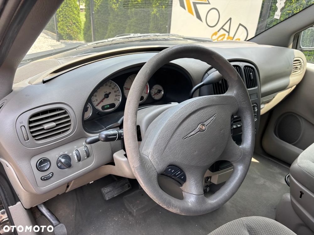 Chrysler Grand Voyager 2.8 CRD LX - 7