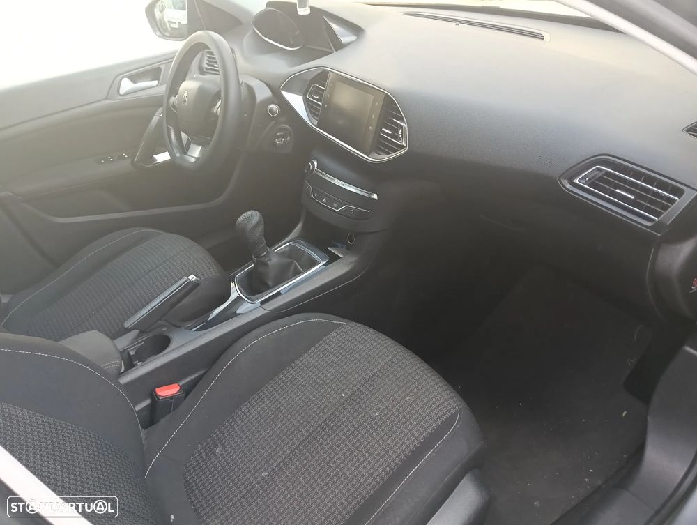 Peugeot 308 SW BlueHDi 130 Stop & Start Active - 7