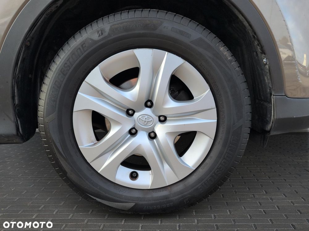 Toyota RAV4 2.0 D-4D Active 4x2 - 19