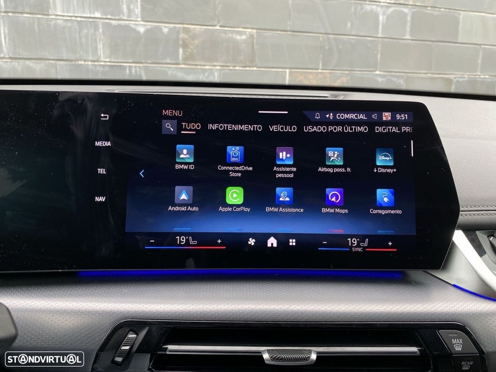 BMW iX1 eDrive20 Pack Desportivo M - 8