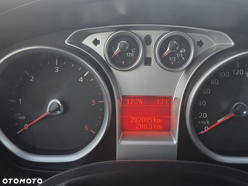 Ford Kuga - 5