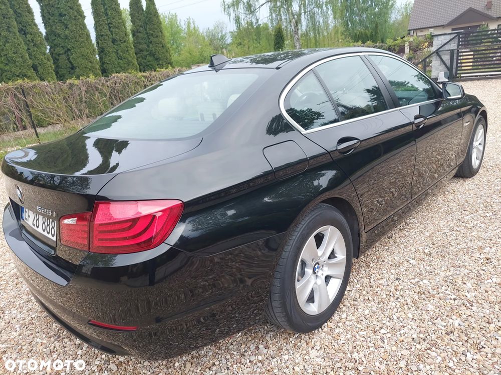 BMW Seria 5 528i Sport-Aut - 17