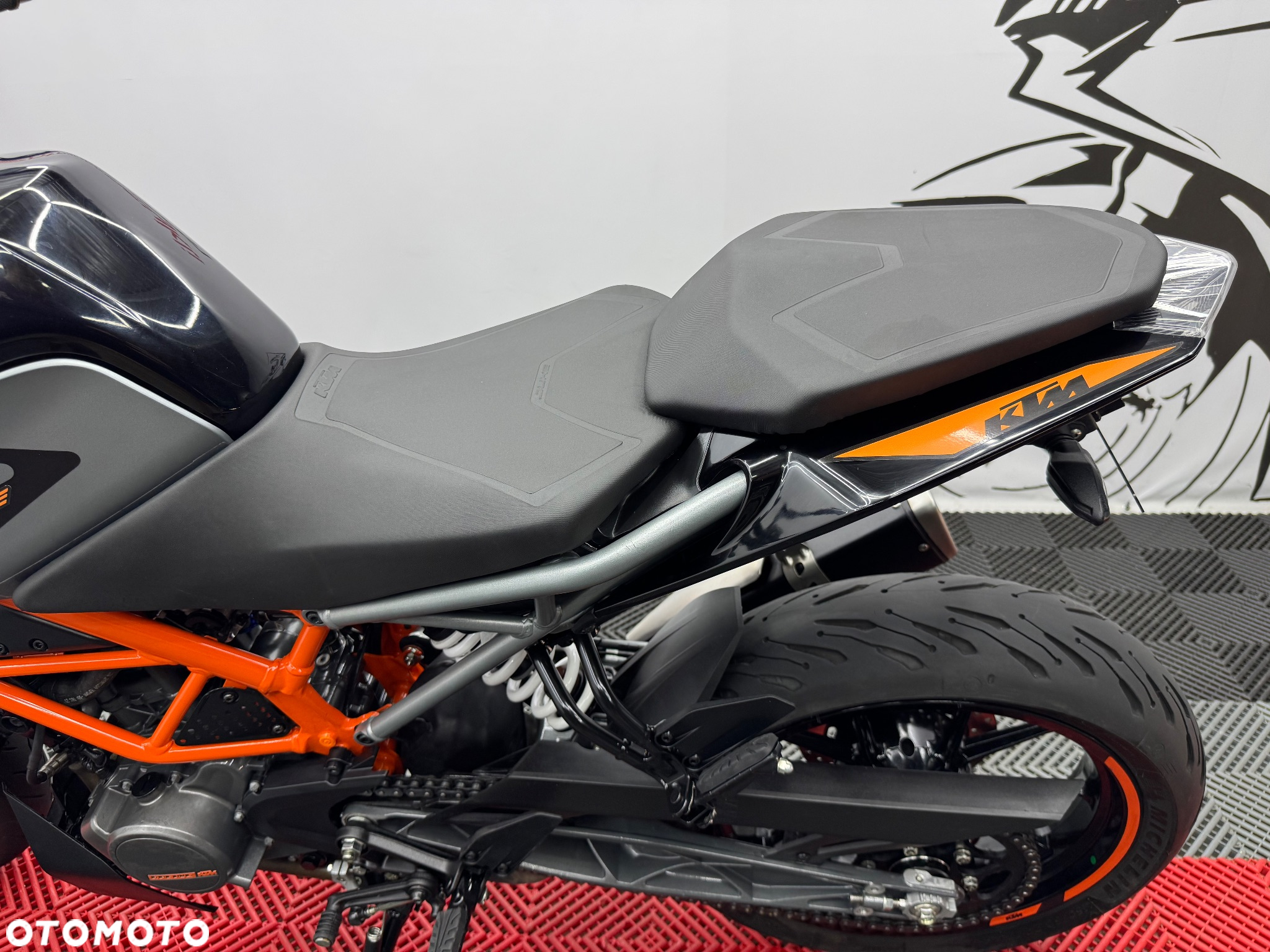 KTM Duke - 19