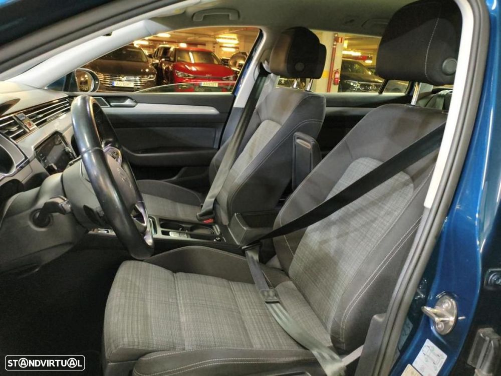 VW Passat Variant 2.0 TDI Business DSG - 3