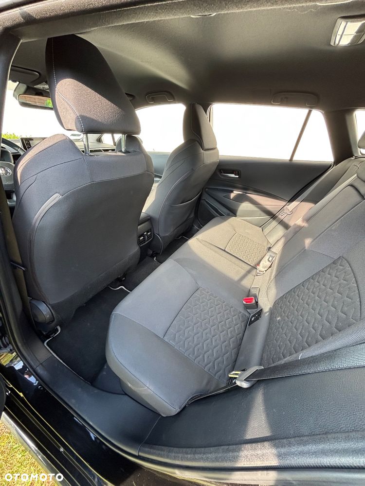 Toyota Corolla 1.8 Hybrid Comfort - 33