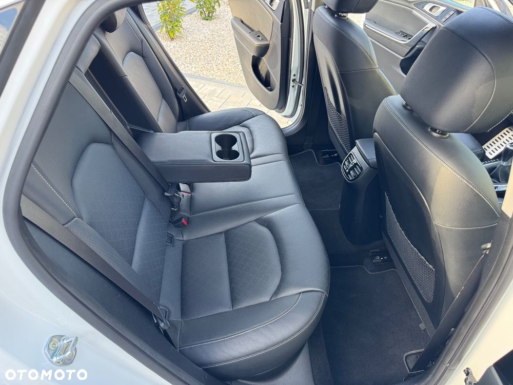 Kia Ceed 1.4 T-GDI OPF Platinum Edition - 38