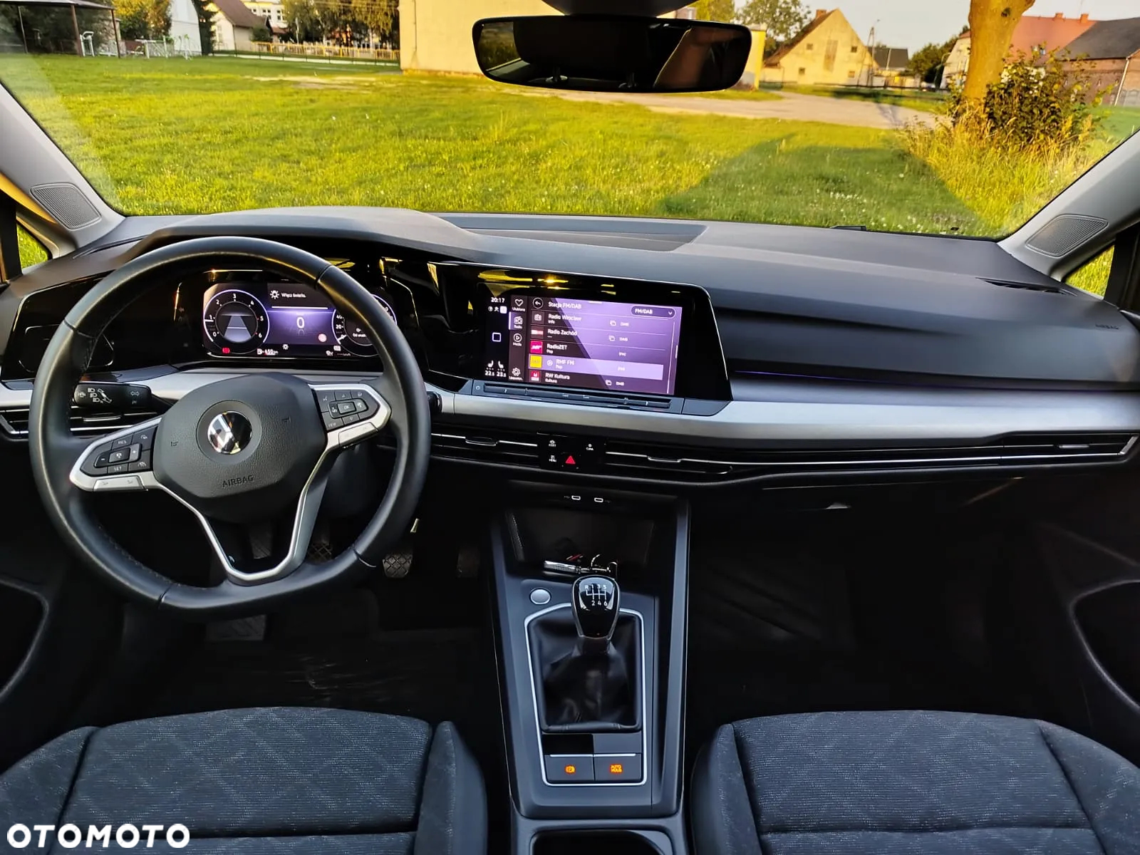 Volkswagen Golf VIII 2.0 TDI - 17