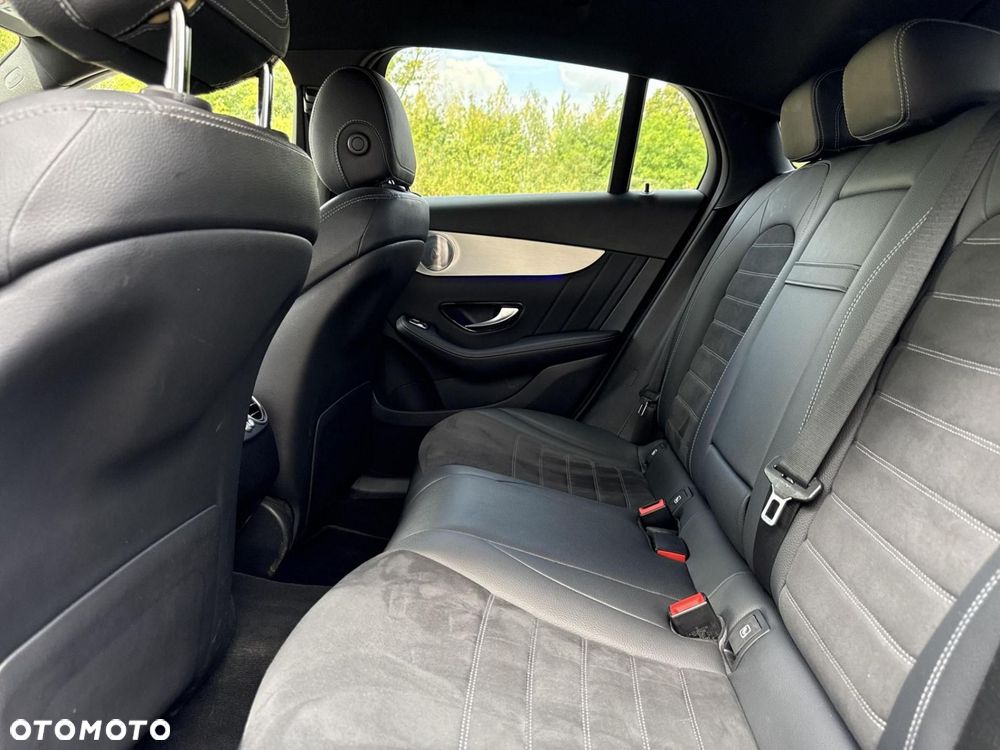 Mercedes-Benz GLC - 22