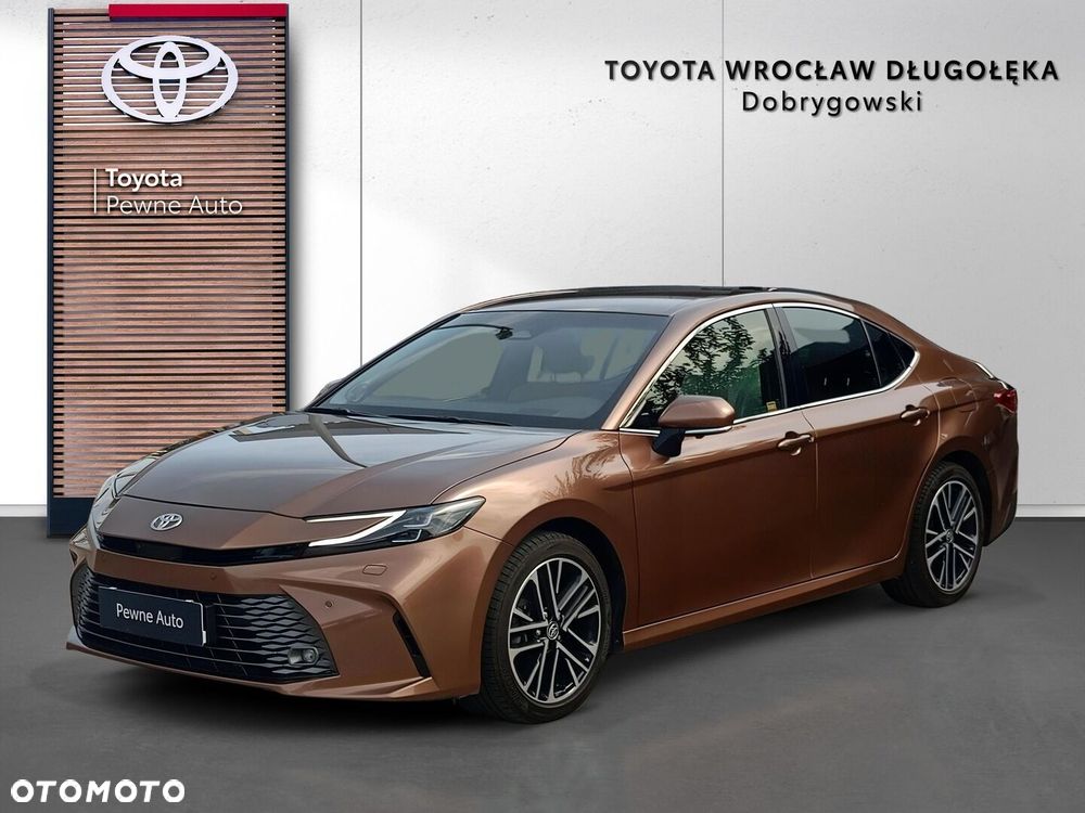 Toyota Camry - 1