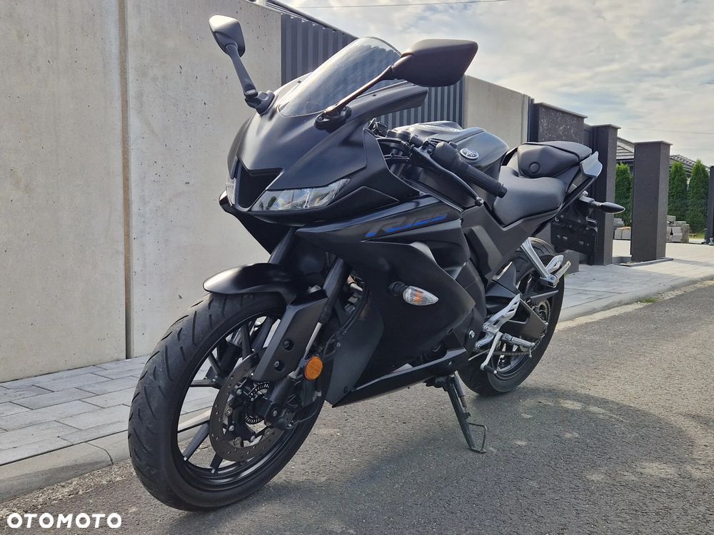 Yamaha YZF - 5