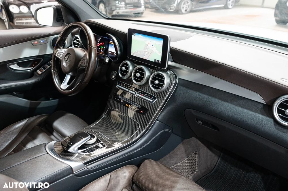 Mercedes-Benz GLC Coupe 250 d 4Matic 9G-TRONIC AMG Line - 31