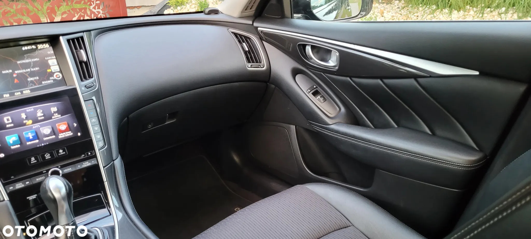 Infiniti Q50 2.2d - 23
